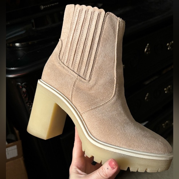 Boots - Picture 1 of 7